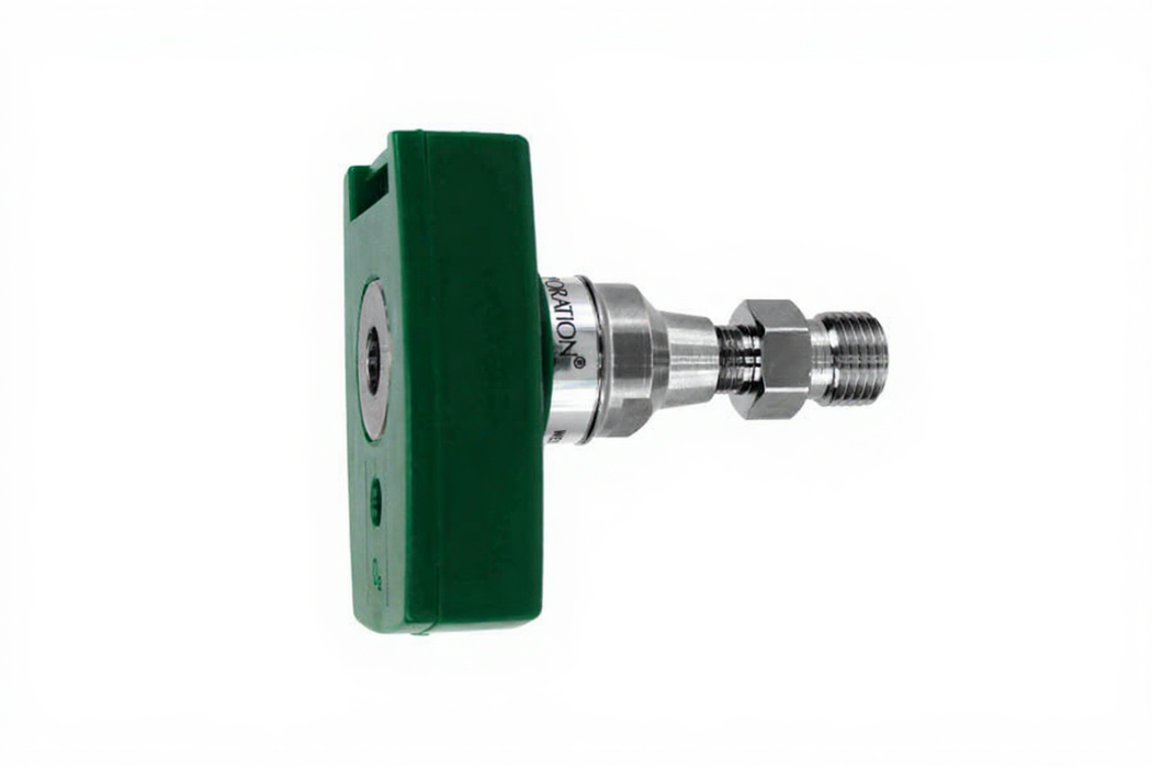 Chemetron Female Coupler x DISS Male, O2 - Bay Corp CMF-24-9