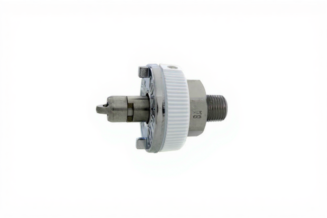 Ohmeda Male QC x 1/8" NPT Male, O2 - Bay Corp OH-124-2C