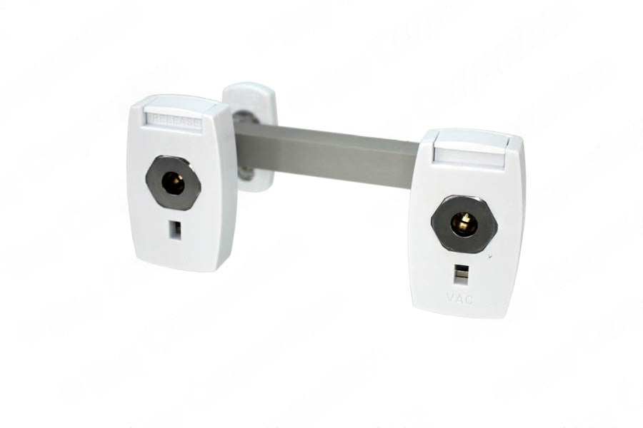 Chemetron Y-Block, Male QC Inlet-Left x Female Coupler Outlets, VAC - Bay Corp YO-CML22