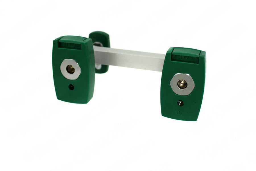 Chemetron Y-Block, Male QC Inlet-Left x Female Coupler Outlets, O2 - Bay Corp YO-CML24