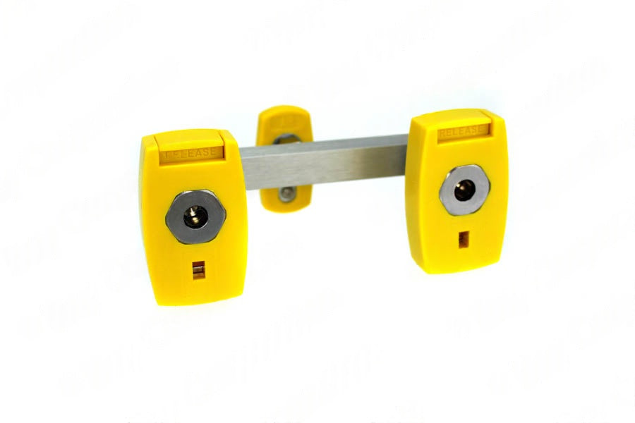 Chemetron Y-Block, Male QC Inlet-Centered x Female Coupler Outlets, Med Air - Bay Corp YO-CMT16